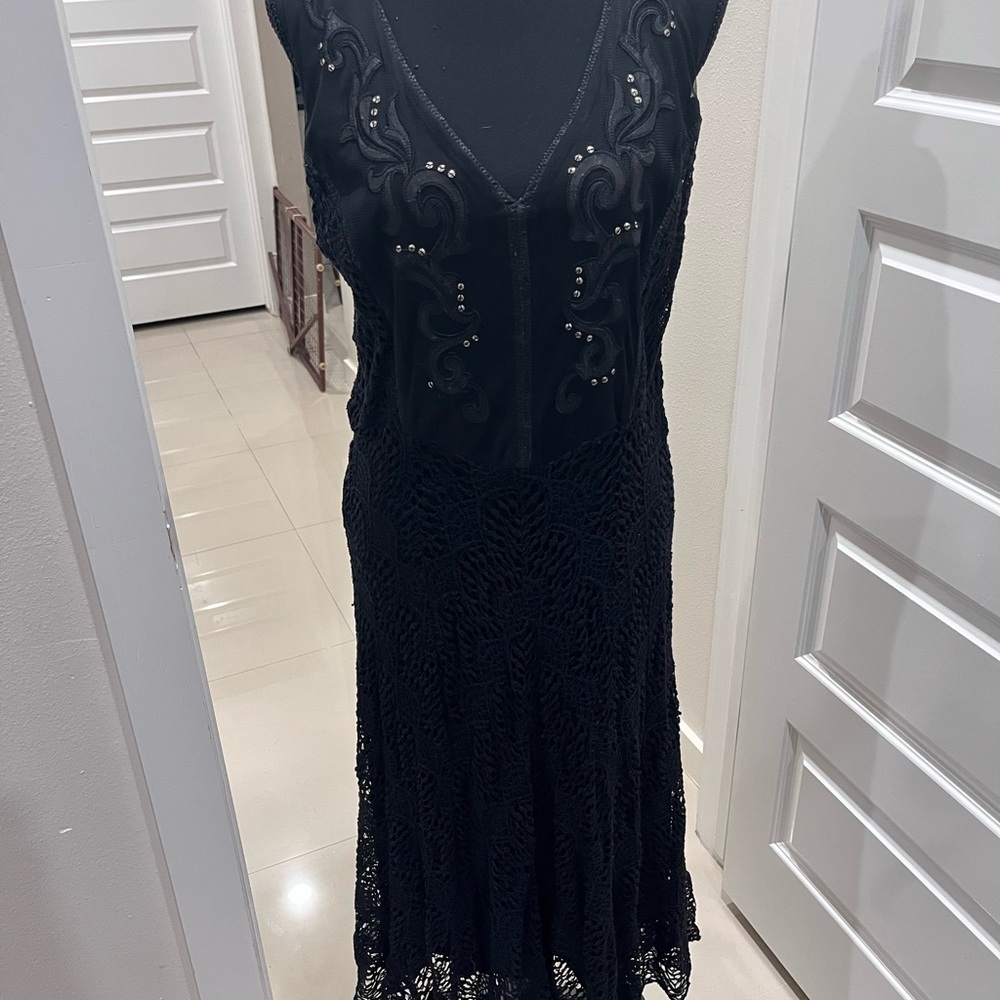 Reba Black Sequin Midi Gown V-Neck Sleeveless